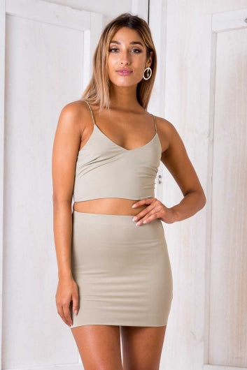 color-light-khaki
