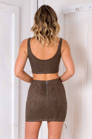 color-khaki