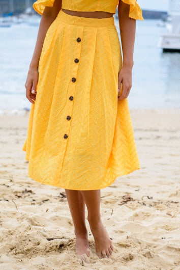 color-yellow
