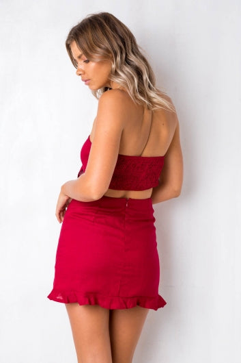 color-maroon