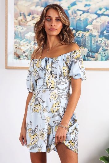 color-blue-floral