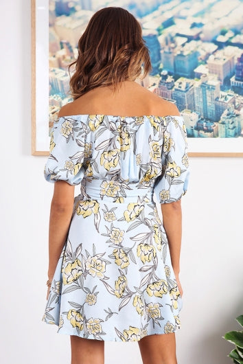 color-blue-floral