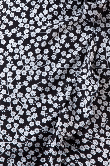 color-black-floral