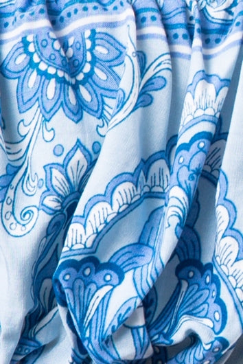 color-white/blue-print