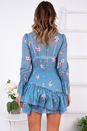 color-blue-floral