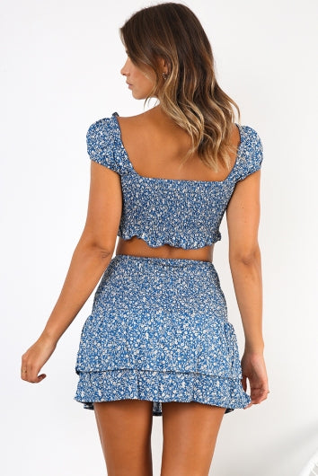 color-blue/orange-floral