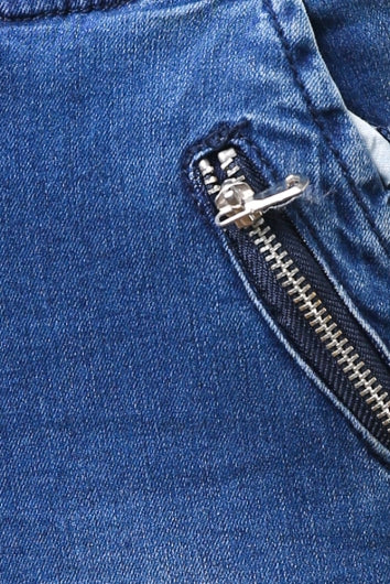 color-dark-denim-wash