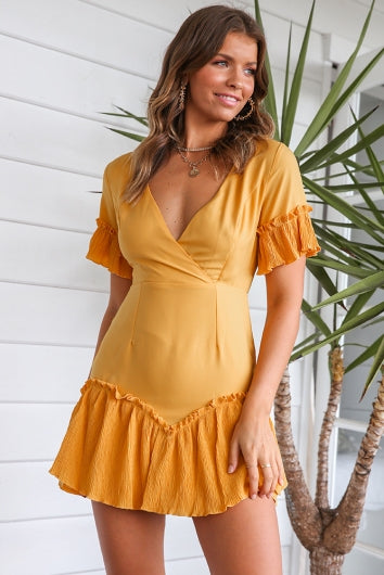 color-mustard