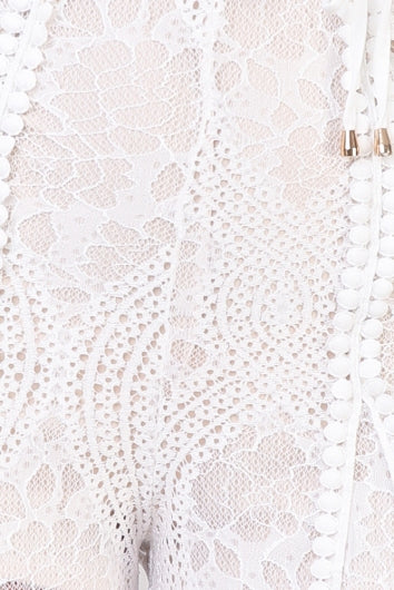 color-white-lace
