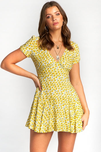 color-yellow-floral