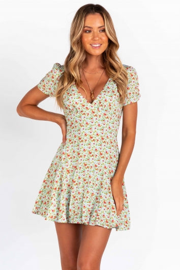color-mint-floral