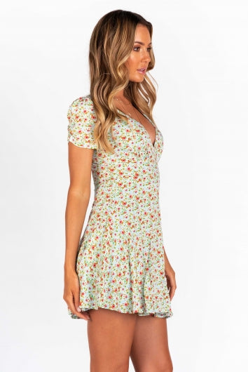 color-mint-floral