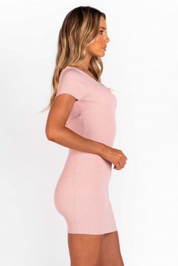 color-pink