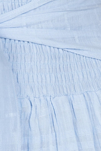 color-blue