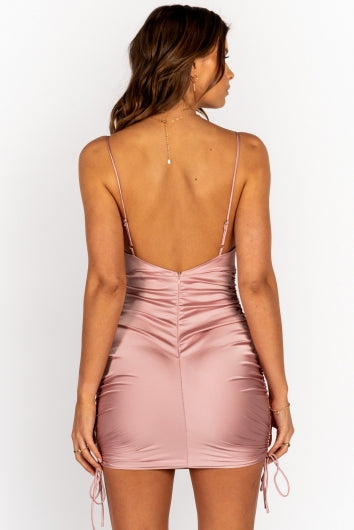 color-pink