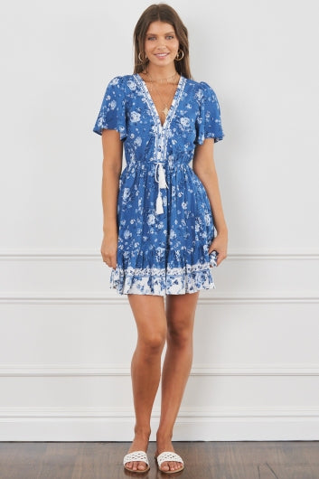 color-blue-floral
