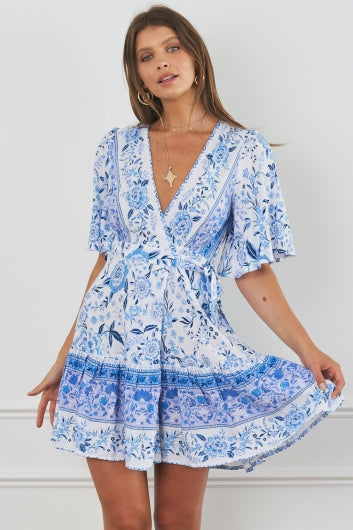 color-white-purple-print