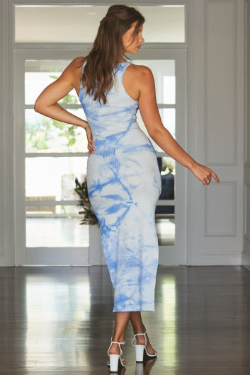 color-blue-tie-dye