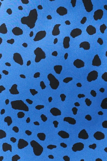 color-blue-black-print
