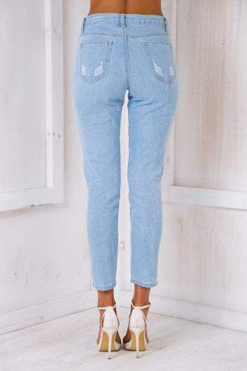 color-light-blue-wash