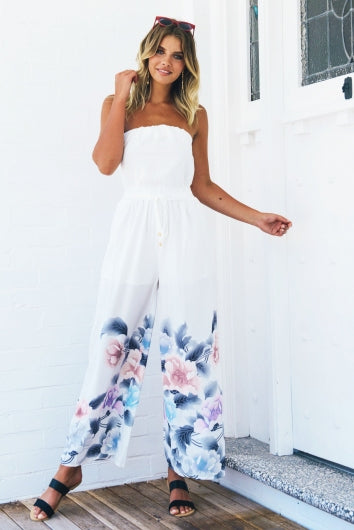 color-white-floral-print