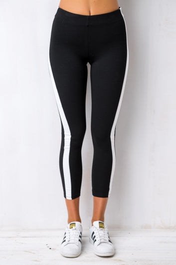 color-black/white-stripe