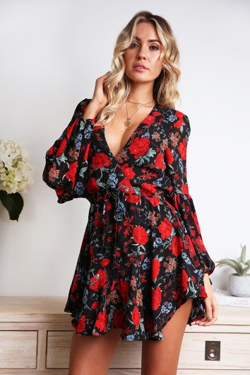color-black/red-floral