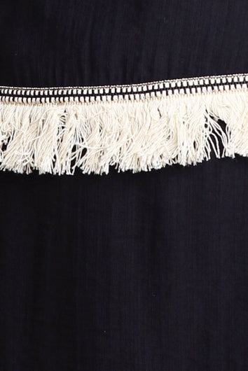 color-black-tassel