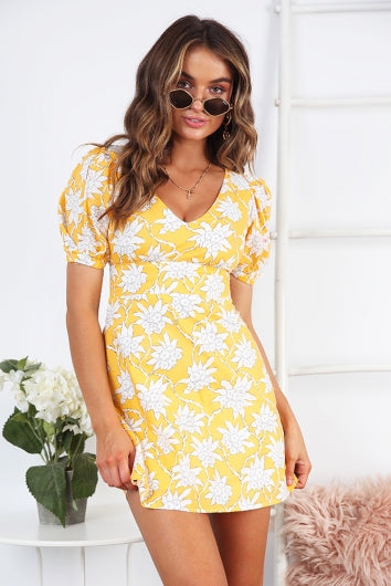 color-yellow-/-white-floral
