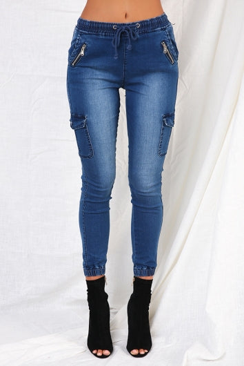 color-dark-denim-wash