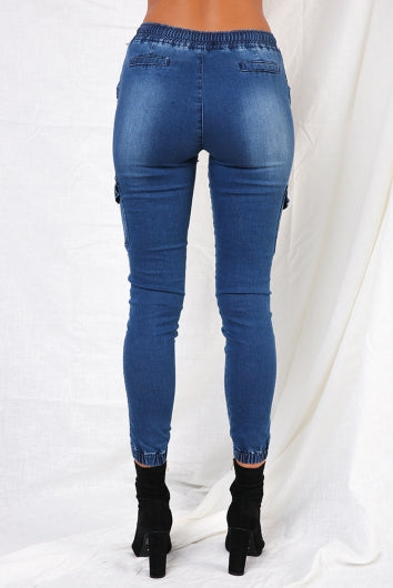 color-dark-denim-wash