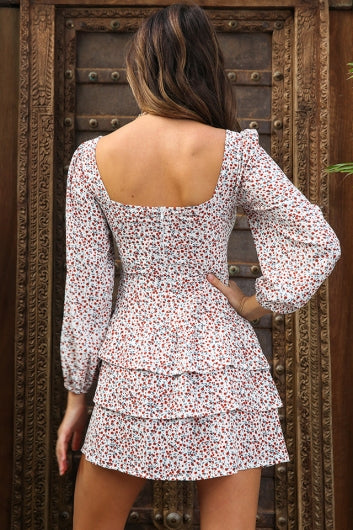 color-white/red-floral