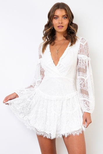 color-white-lace