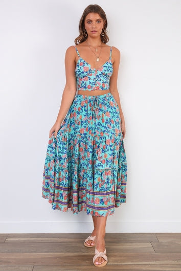 color-turquoise-orange-print