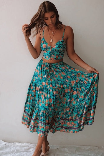 color-turquoise-orange-print