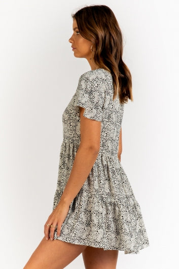 color-white/black-print