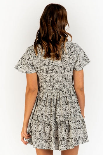 color-white/black-print