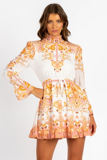 color-white-orange-print