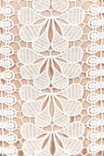 color-white-lace