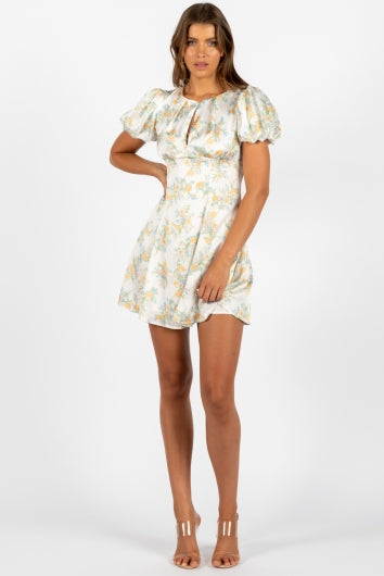 color-white-yellow-floral