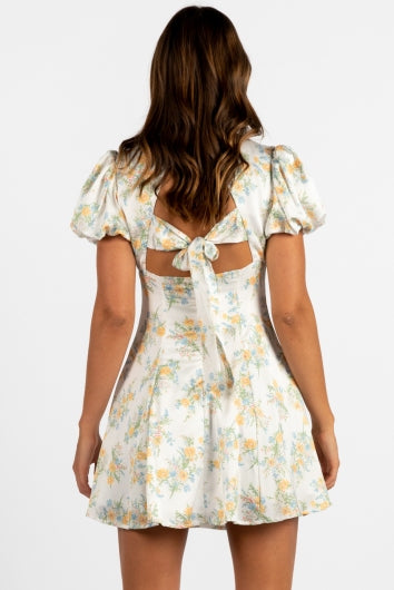 color-white-yellow-floral