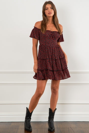 color-black-red-print