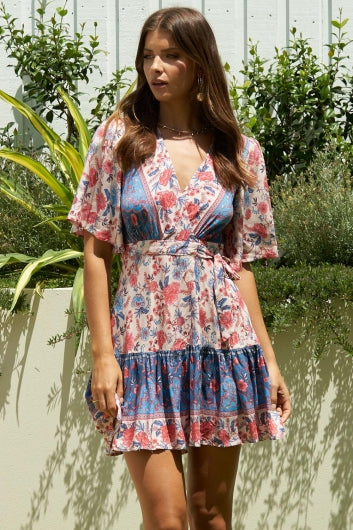 color-peach-blue-print