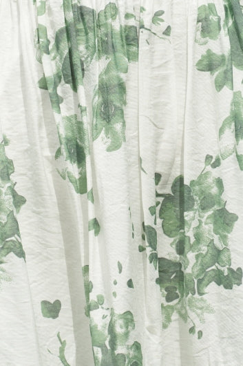 color-white-green-print